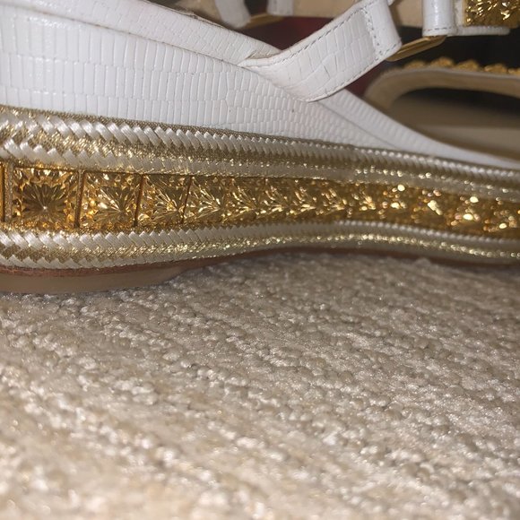 Christian Louboutin White Gold Pyraclou 60 Calf Stud Platform - Picture 4 of 9